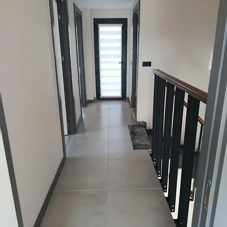 Havuzlu lüks villa havuzu ısıtmalı Villa *